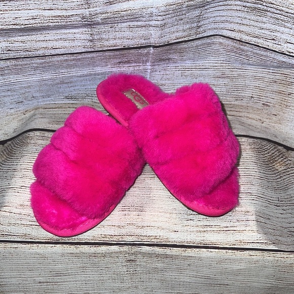 UGG Other - 👶🏽 UGG Fluff Yeah Slide Little Girls